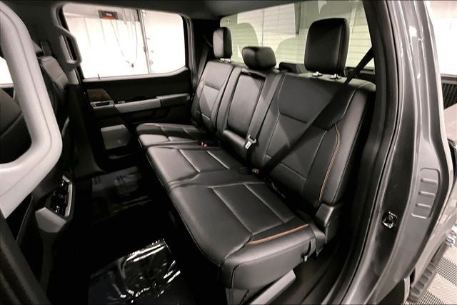 2026 Ford F-350SD Lariat 4x4 - Htd/Cooled Leather - Blind Spot Detection