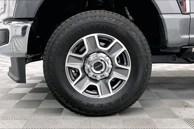 2026 Ford F-350SD Lariat 4x4 - Htd/Cooled Leather - Blind Spot Detection