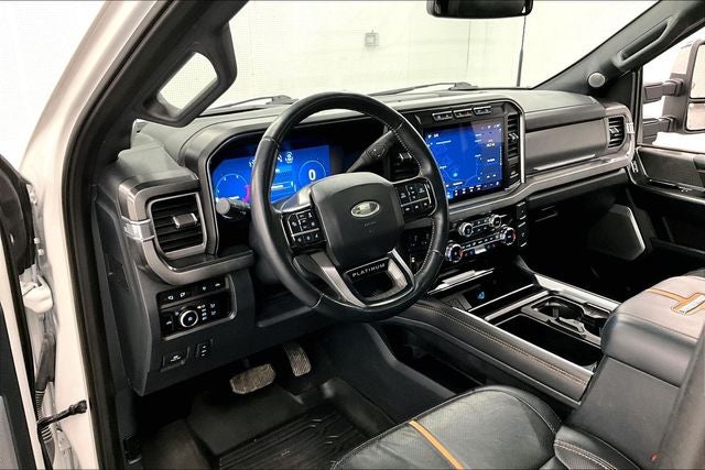 2024 Ford F-350SD Platinum