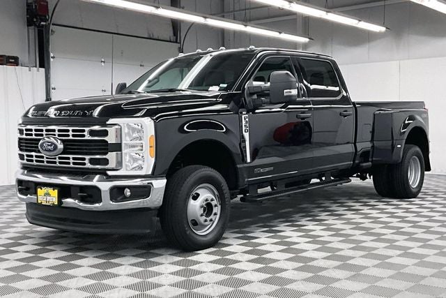 2023 Ford F-350SD XLT Dually - 4x4 - Diesel - Remote Start