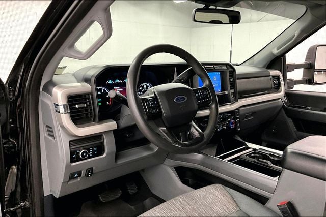 2023 Ford F-350SD XLT Dually - 4x4 - Diesel - Remote Start