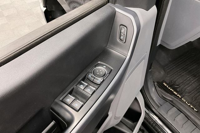 2023 Ford F-350SD XLT Dually - 4x4 - Diesel - Remote Start