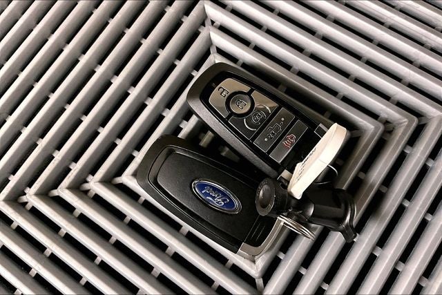 2020 Ford F-150 Lariat 4x4 - Htd/Cooled Leather - Blind Spot Detection