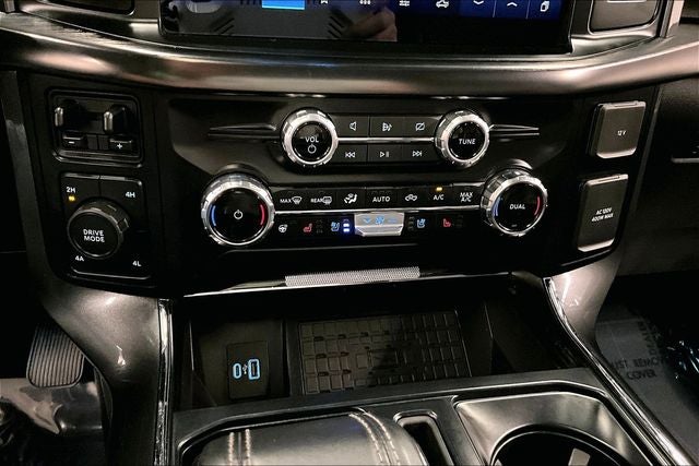 2023 Ford F-150 Lariat 4x4 - Pano Roof - Htd/Cooled Leather - 20'' Wheels