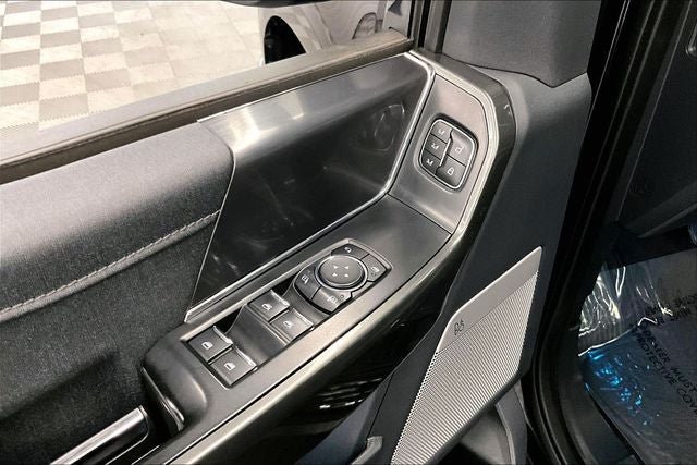 2023 Ford F-150 Lariat 4x4 - Pano Roof - Htd/Cooled Leather - 20'' Wheels