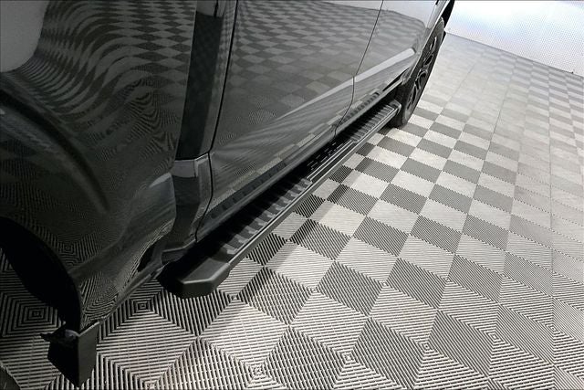 2023 Ford F-150 Lariat 4x4 - Pano Roof - Htd/Cooled Leather - 20'' Wheels