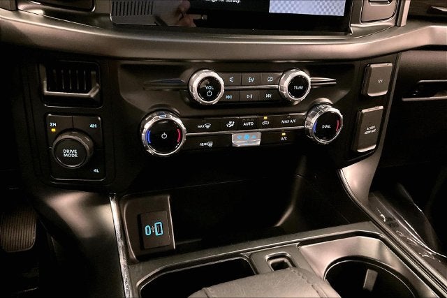 2024 Ford F-150 XLT 4x4-Blind Spot Monitor-Apple CarPlay/Android Auto