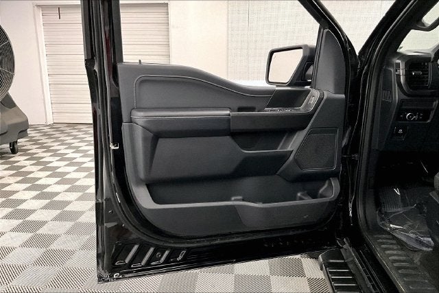 2024 Ford F-150 XLT 4x4-Blind Spot Monitor-Apple CarPlay/Android Auto