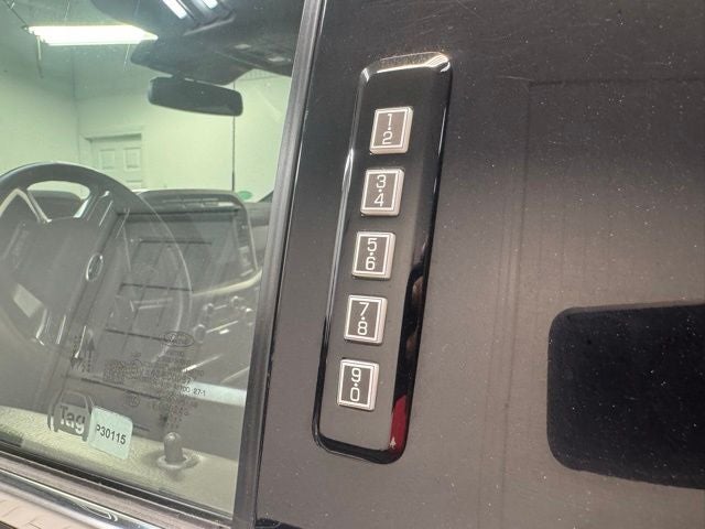2023 Ford F-150 Base