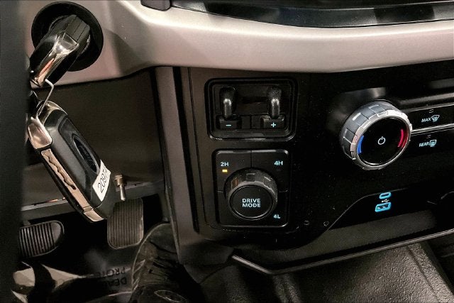 2023 Ford F-150 XLT 4x4-Blind Spot Monitor-Apple CarPlay/Android Auto