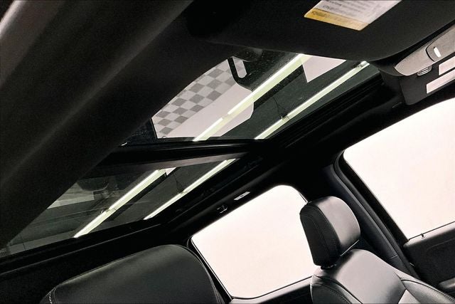 2024 Ford F-150 Lariat 4x4 - Black Appearance Pkg - Pano Roof