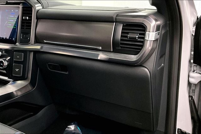 2025 Ford F-150 Platinum 4x4 - Pano Roof - Htd/Cooled Massaging Leather