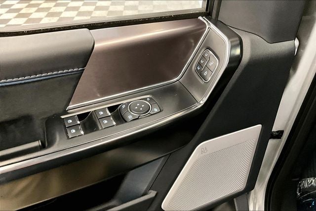 2025 Ford F-150 Platinum 4x4 - Pano Roof - Htd/Cooled Massaging Leather