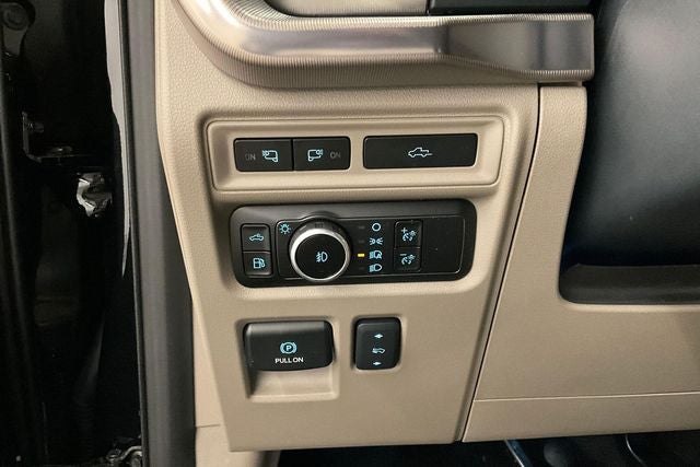 2024 Ford F-150 Platinum 4x4 - Pano Roof - Htd/Cooled Massaging Leather