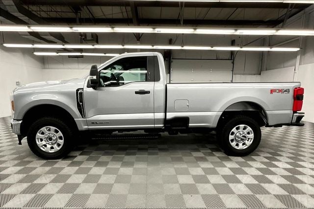 2024 Ford F-350SD XLT 4x4 - Diesel - Blind Spot Detection - Remote Start
