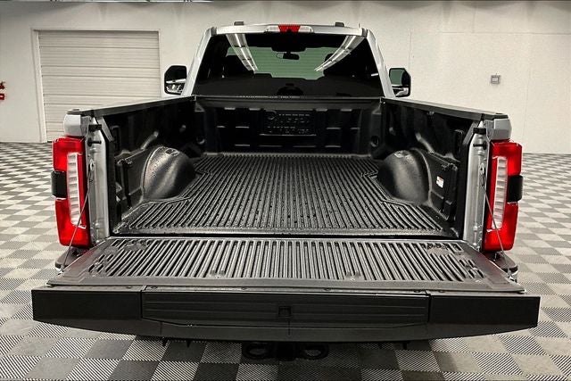 2024 Ford F-350SD XLT 4x4 - Diesel - Blind Spot Detection - Remote Start