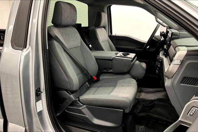 2024 Ford F-350SD XLT 4x4 - Diesel - Blind Spot Detection - Remote Start