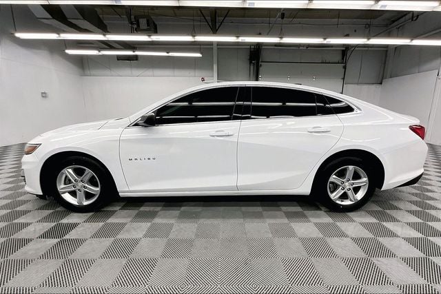 2023 Chevrolet Malibu LS Apple CarPlay/Android Auto - Rear Camera