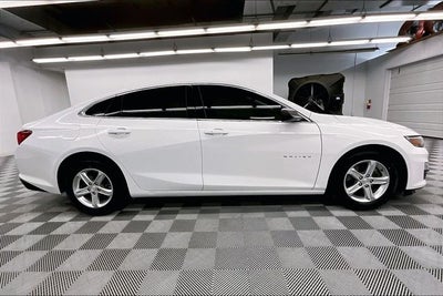 2023 Chevrolet Malibu LS Apple CarPlay/Android Auto - Rear Camera