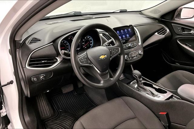 2023 Chevrolet Malibu LS Apple CarPlay/Android Auto - Rear Camera