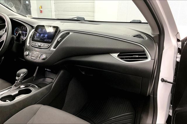 2023 Chevrolet Malibu LS Apple CarPlay/Android Auto - Rear Camera