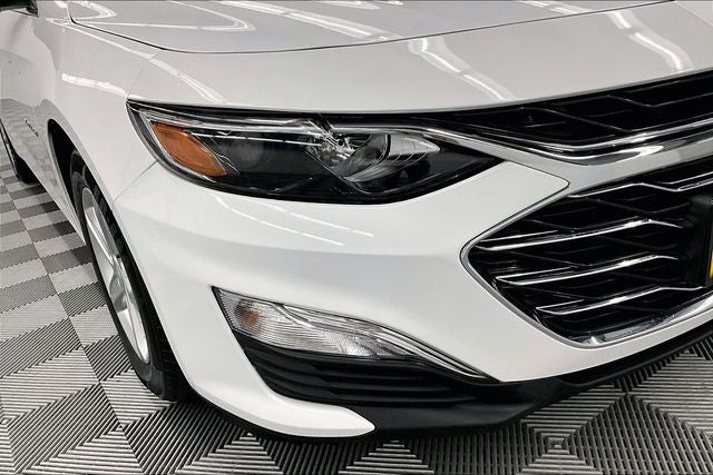 2023 Chevrolet Malibu LS Apple CarPlay/Android Auto - Rear Camera