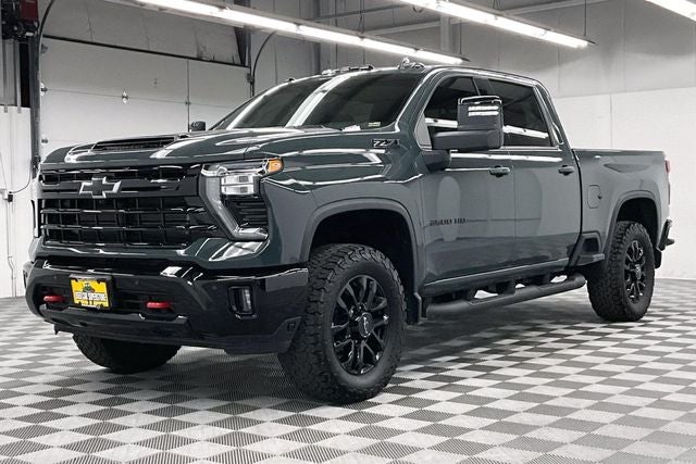 2025 Chevrolet Silverado 2500HD LTZ 4x4 - Diesel - Trailboss Pkg - Sunroof