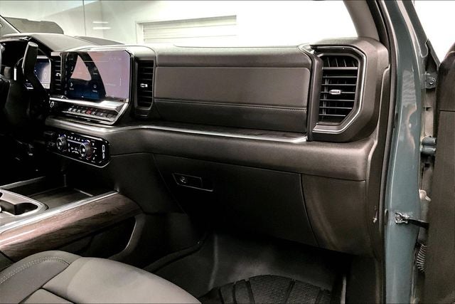 2025 Chevrolet Silverado 2500HD LTZ 4x4 - Diesel - Trailboss Pkg - Sunroof