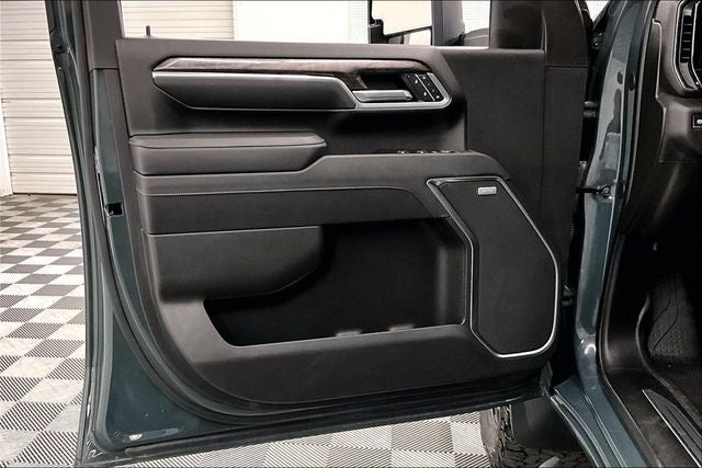 2025 Chevrolet Silverado 2500HD LTZ 4x4 - Diesel - Trailboss Pkg - Sunroof