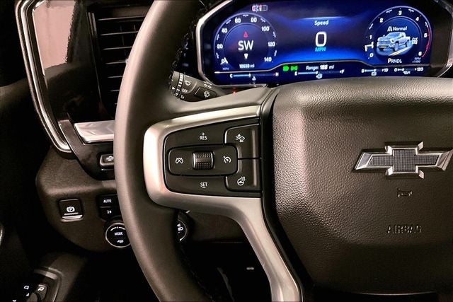 2025 Chevrolet Silverado 2500HD LTZ 4x4 - Diesel - Trailboss Pkg - Sunroof