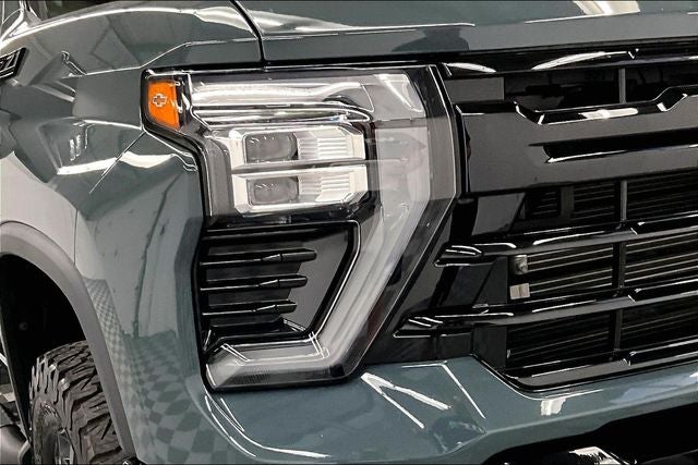 2025 Chevrolet Silverado 2500HD LTZ 4x4 - Diesel - Trailboss Pkg - Sunroof