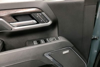 2025 Chevrolet Silverado 2500HD LTZ 4x4 - Diesel - Trailboss Pkg - Sunroof