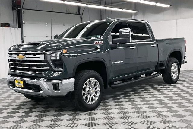 2025 Chevrolet Silverado 2500HD LTZ 4x4 - Diesel - Sunroof - Htd/Cooled Leather