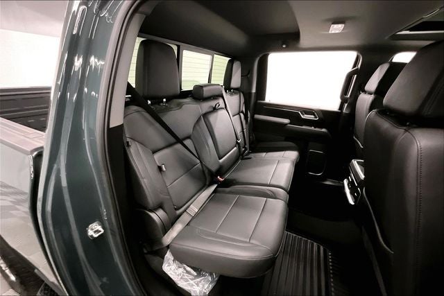 2025 Chevrolet Silverado 2500HD LTZ 4x4 - Diesel - Sunroof - Htd/Cooled Leather