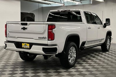 2025 Chevrolet Silverado 2500HD High Country 4x4 - Diesel - Premium Pkg - Sunroof