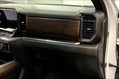 2025 Chevrolet Silverado 2500HD High Country 4x4 - Diesel - Premium Pkg - Sunroof