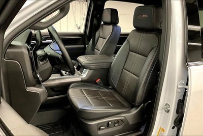 2025 Chevrolet Silverado 2500HD High Country 4x4 - Diesel - Premium Pkg - Sunroof