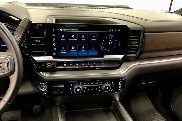 2025 Chevrolet Silverado 2500HD High Country 4x4 - Diesel - Premium Pkg - Sunroof