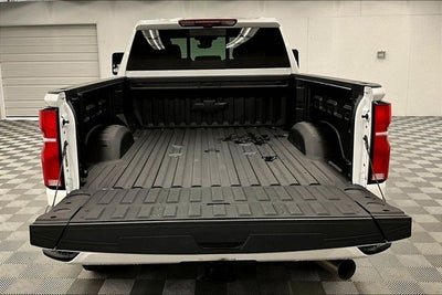 2025 Chevrolet Silverado 2500HD High Country 4x4 - Diesel - Premium Pkg - Sunroof
