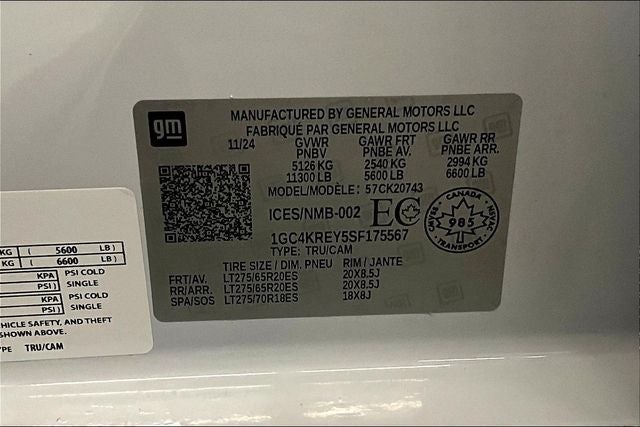 2025 Chevrolet Silverado 2500HD High Country 4x4 - Diesel - Premium Pkg - Sunroof