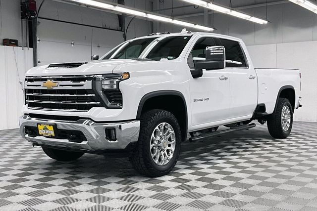 2025 Chevrolet Silverado 3500HD LTZ