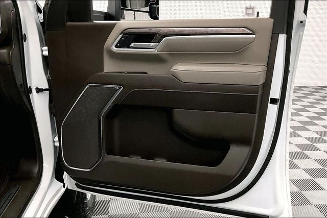2025 Chevrolet Silverado 3500HD LTZ