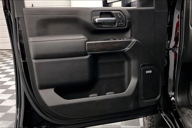 2023 Chevrolet Silverado 2500HD LTZ 4X4 - Diesel - Midnight Edition - Sunroof
