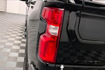 2023 Chevrolet Silverado 2500HD LTZ 4X4 - Diesel - Midnight Edition - Sunroof