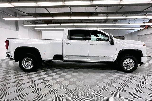 2024 Chevrolet Silverado 3500HD High Country Long Bed-Dually-4x4-Diesel-Sunroof