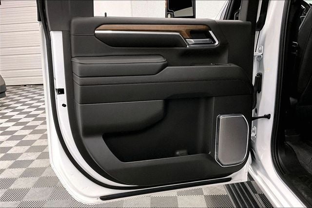 2024 Chevrolet Silverado 3500HD High Country Long Bed-Dually-4x4-Diesel-Sunroof