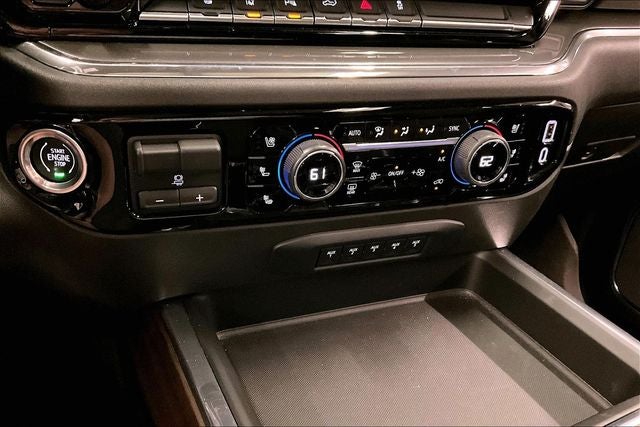 2024 Chevrolet Silverado 3500HD High Country Long Bed-Dually-4x4-Diesel-Sunroof