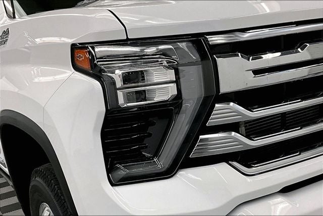 2024 Chevrolet Silverado 3500HD High Country Long Bed-Dually-4x4-Diesel-Sunroof