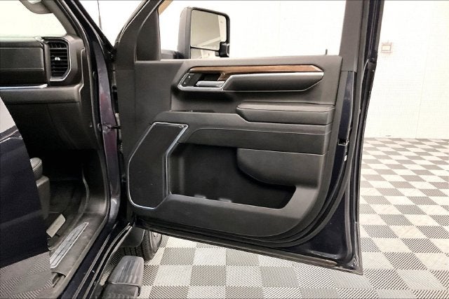 2024 Chevrolet Silverado 3500HD LT Dually-4x4-Diesel-Htd Leather-Blind Spot Monitor