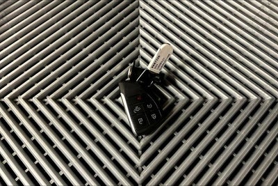 2023 Chevrolet Silverado 1500 Custom 4x4 - Trailering Pkg - Remote Start - 20'' Wheels